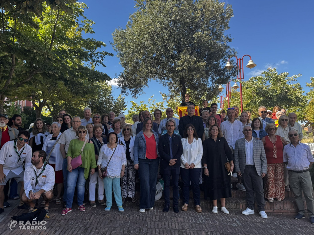 Tàrrega honora la Diada Nacional de Catalunya amb un lluït acte a la plaça de Rafael Casanova