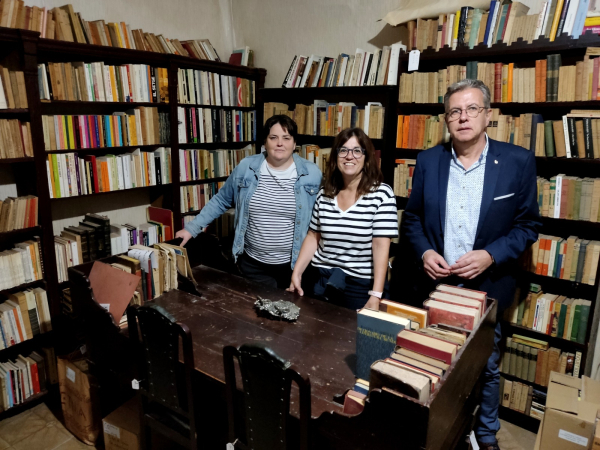 Tàrrega exposa el projecte de la futura Casa Museu Pedrolo al president de la Diputació de Lleida, Joan Talarn