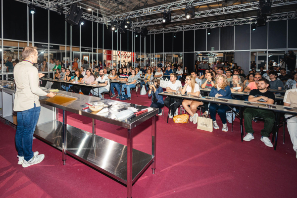 La 36a Fira del Torró i la Xocolata a la Pedra torna a omplir Agramunt