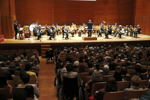 L'Associació Alba de Tàrrega i 30 entitats socials més del territori han pogut gaudir d'un concert accessible a l'Auditori Municipal Enric Granados de Lleida