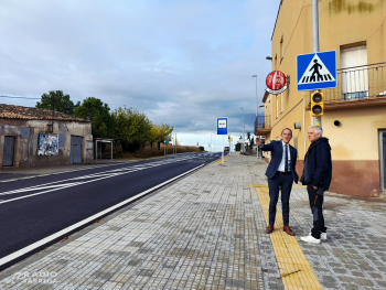 El subdelegat del Govern de Lleida, José Crespín, visita la finalització de les obres a la travessia de Vilagrassa a la N-2