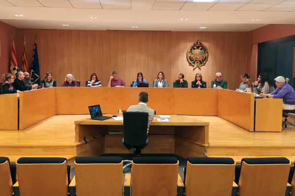 El Ple de Tàrrega aprova per unanimitat una moció a favor de la gratuïtat dels menjadors i les activitats extraescolars