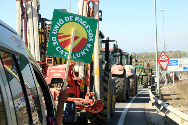Unió de Pagesos col·lapsarà alguns trams de l'Eix Tranversal amb tractors el 29 de desembre per protestar contra la gestió de la fauna cinegètica