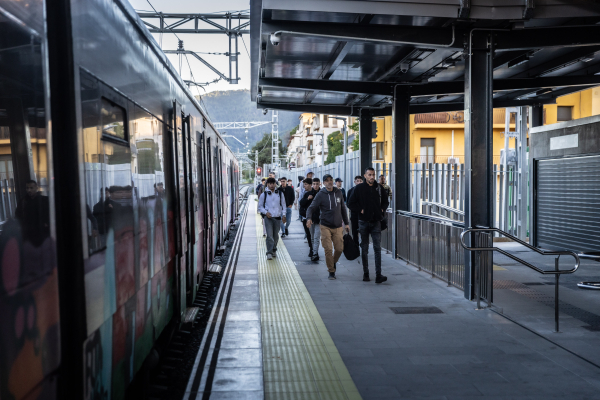 El servei de Rodalies de Catalunya, totalment suspès fins que es confirmi la 'seguretat' a tota la xarxa