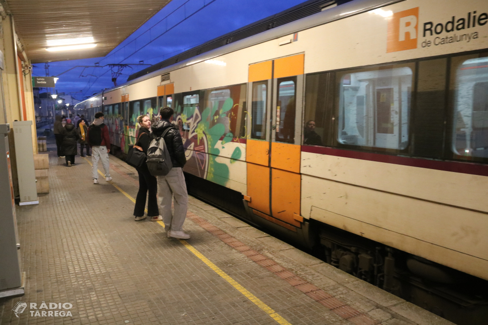 Retards i algun tren cancel·lat en la represa del servei de Rodalies i Regionals a Lleida