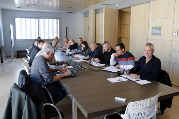 Govern i organitzacions agràries acorden permetre la instal·lació de plantes de compostatge a les ZEPA