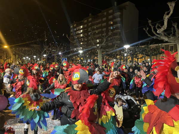 Tàrrega viu una rua de Carnestoltes multitudinària amb 74 comparses i més de 1.500 persones a la rua