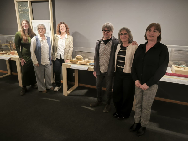 La Xarxa de Museus de les Terres de Lleida i Aran inaugura al Museu Tàrrega Urgell l’exposició 'Viure la mort', que proposa un recorregut per la vivència de la mort al llarg del temps