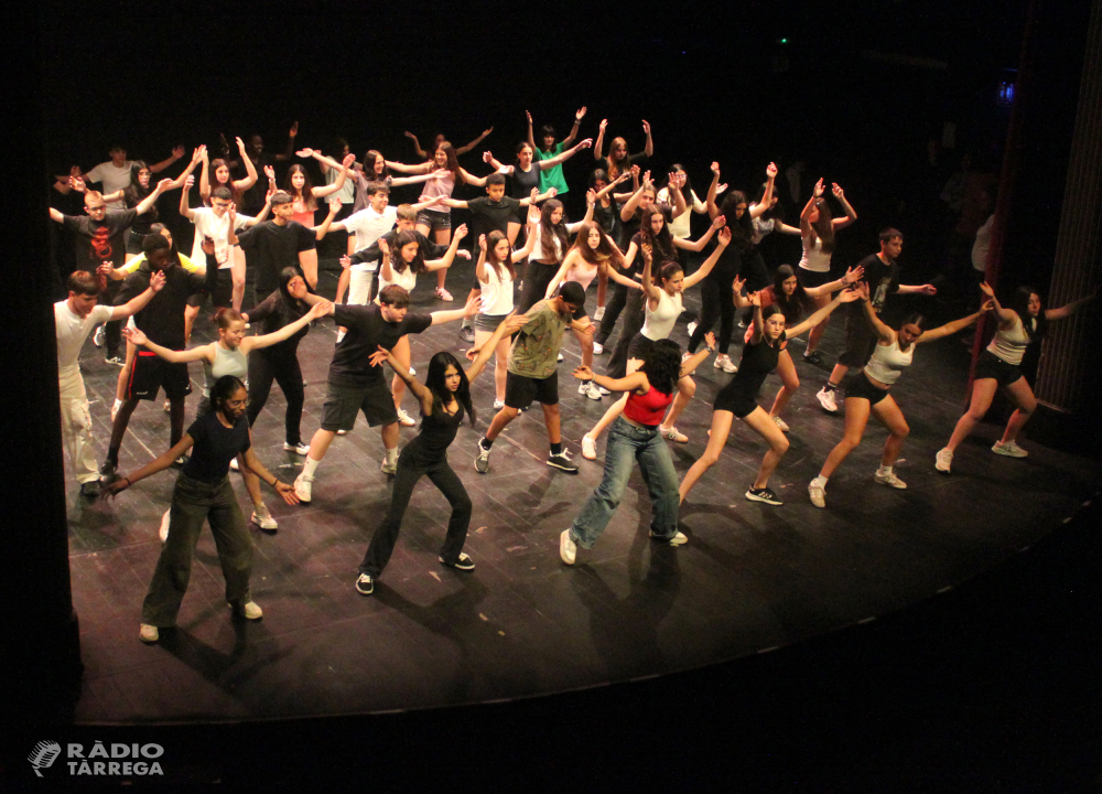 Tàrrega omple el Teatre Ateneu amb la mostra final del projecte Mapadeball