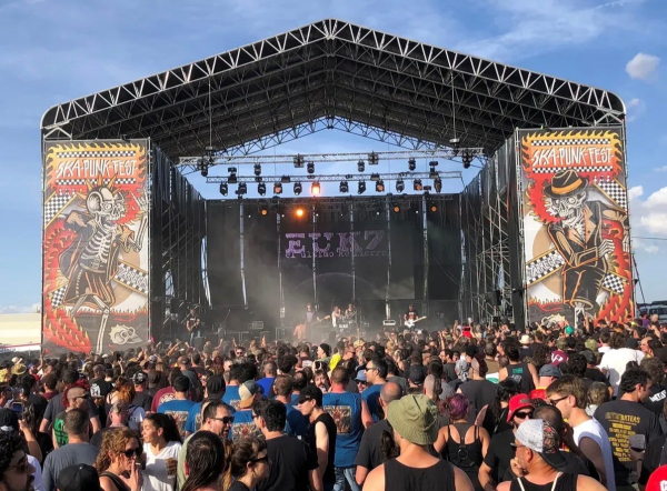 Suspès aquesta passada matinada l' SkaPunkFest de Tàrrega