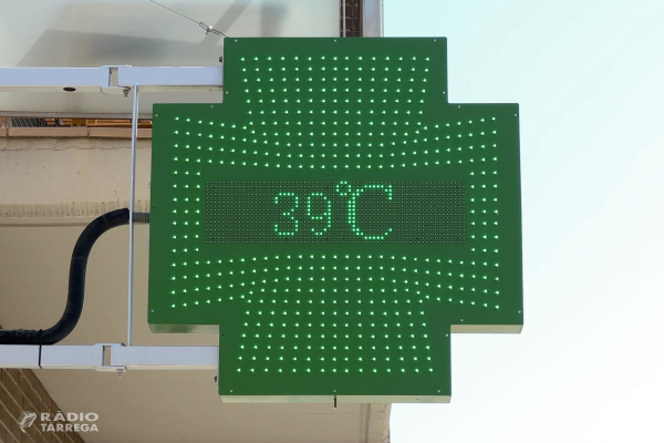 El Meteocat emet un avís de perill per calor a partir de diumenge, amb màximes de fins a 40 graus a l'interior