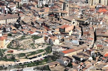 L’Ajuntament de Tàrrega impulsa un pla de manteniment urbà al barri del Castell en resposta a les demandes veïnals