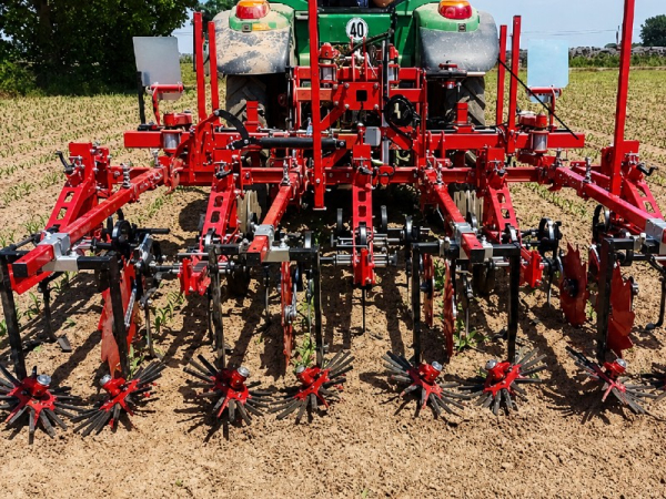El Departament d'Agricultura destina prop de 500.000€ en la convocatòria dels ajuts per adquirir maquinària que redueixi l'ús d'herbicides