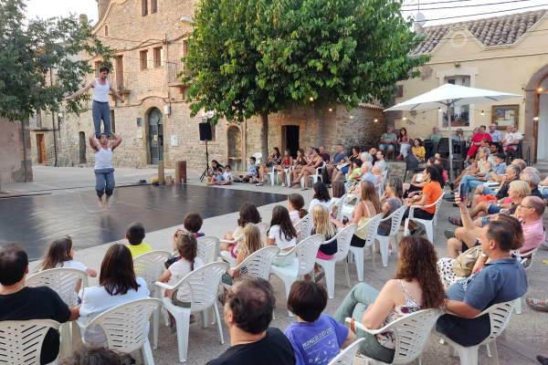 Tàrrega tanca la 8a edició del cicle d’arts de carrer als pobles del terme amb balanç molt positiu