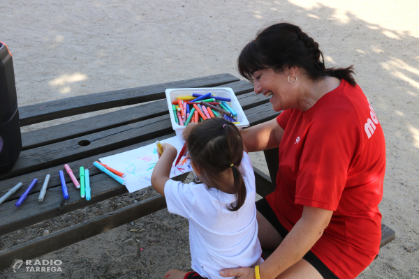 Quàlia alerta que la manca de transport limita la participació d'infants amb necessitats especials als casals d'estiu