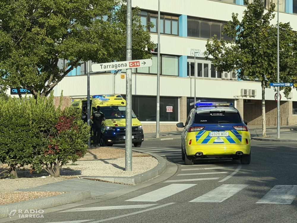 Un home de 54 anys, ferit després de ser atropellat a la plaça de Riambau de Tàrrega