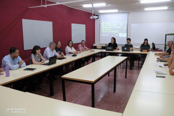 Agricultors i agents del sector busquen fórmules a Tàrrega per afavorir el relleu generacional al sector agrari