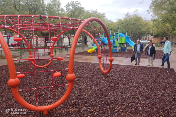Tàrrega finalitza la remodelació de la plaça d’Europa, que afegeix una plataforma única davant l’Escola Àngel Guimerà per pacificar el trànsit