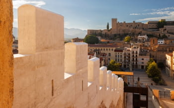 Acabades les obres de restauració de la muralla del Rastre a Tortosa