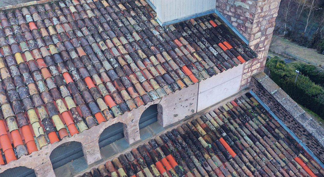 Inspecció de goteres a la col·legiata de Santa Maria
