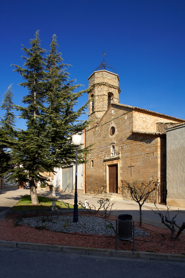 https://cdnebasnet.com/data/cache/opt_jpg/cms/turismeurgell2/uploads/images/Pobles/Església-parroquial-de-Santa-Cecília-del-Tarròs-4138343999-1400x1400.jpg