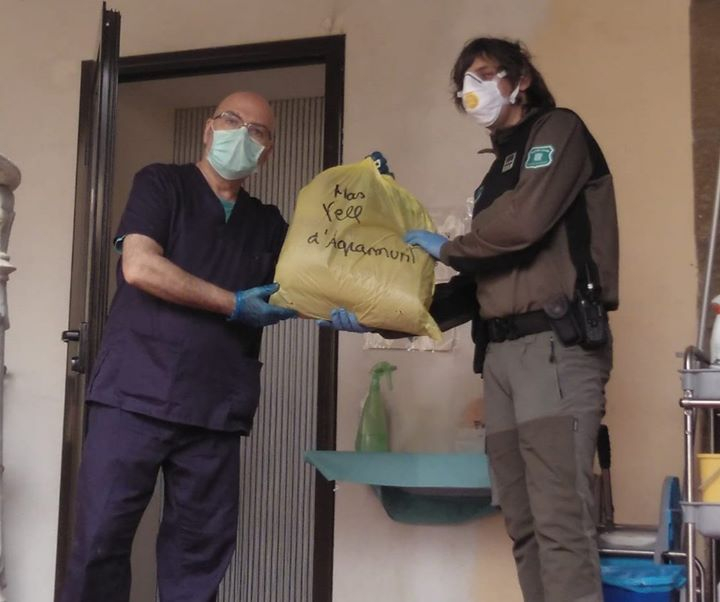 Segona entrega de material sanitari a les residències de l'Urgell