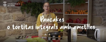 Pancakes o tortitas integrals amb ametlles