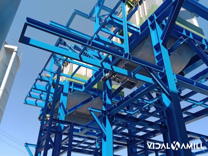 Finalizamos la instalación de la estructura metálica de soporte de filtros 60TN a la fábrica d'Alier de Rosselló