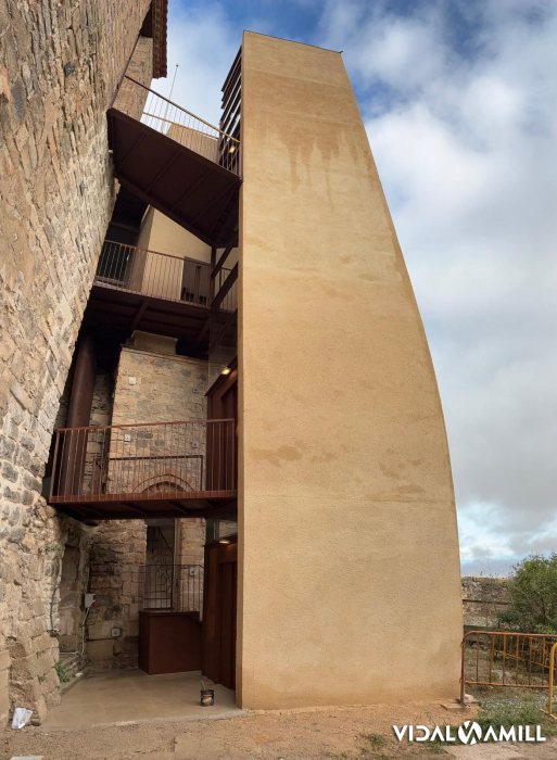 Millora de l’accessibilitat al Castell de Verdú – Instal·lació d’ascensor i passarel·les