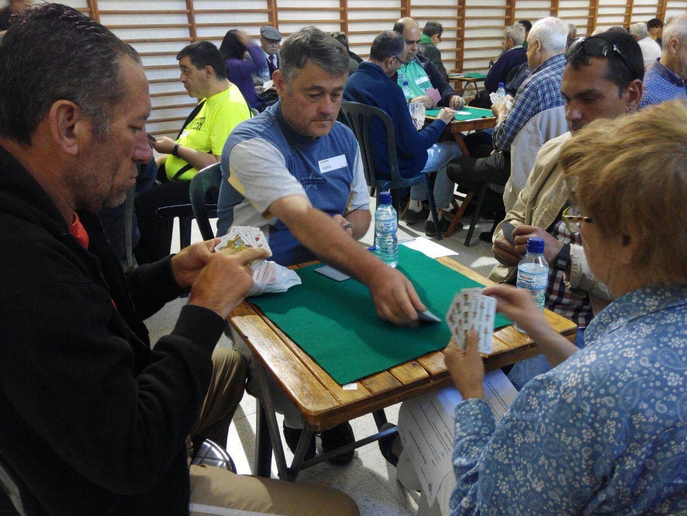 Cervera acull el VIII campionat de botifarra "CONTRO I RECONTRO" organitzat per l'Associació Alba , Ondara Sió i el Club de Botifarra d'Alguaire.