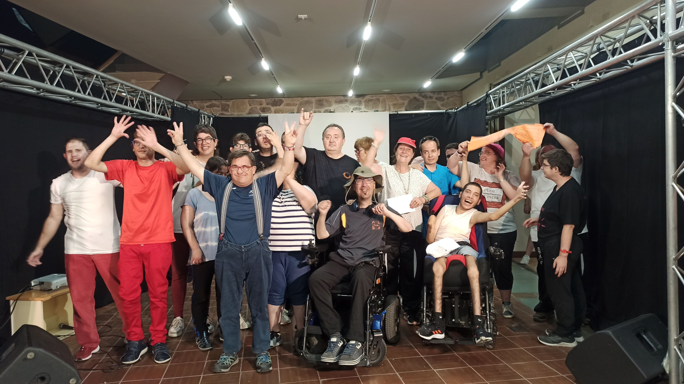 La primera edició del XOC, la Mostra d’Arts Escèniques amb Impacte, organitzat per l’Associació Alba reivindica el talent artístic de companyies vinculades a entitats socials.