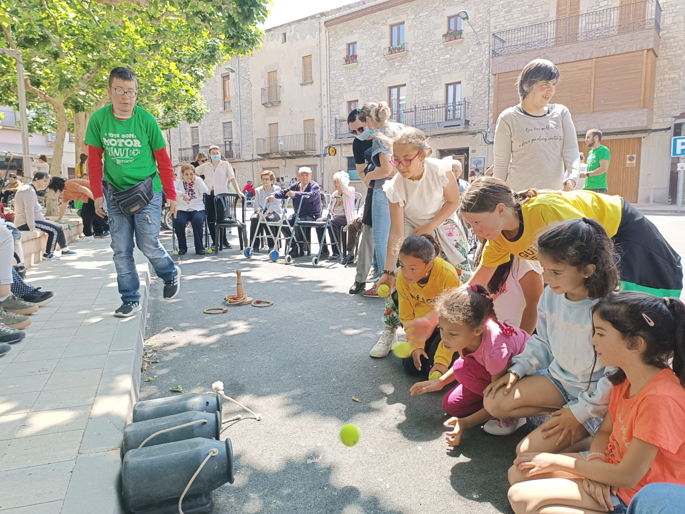 L'Associació Alba celebra la primera Trobada de Jocs Tradicionals a Verdú, un esdeveniment d'inclusió i tradició