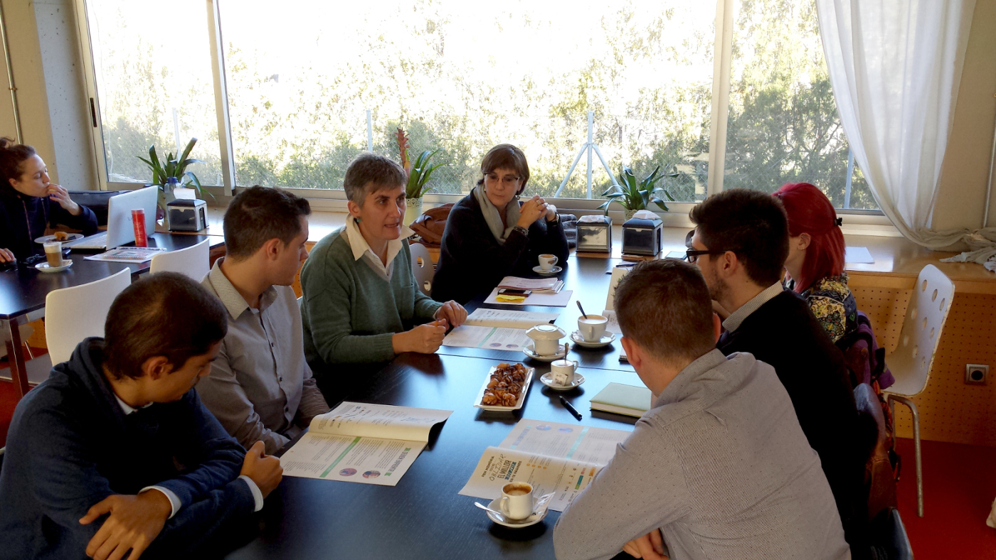 Associació Alba juntament amb l'estudiantat de la UDL participem al projecte DEMOLA de responsabilitat social