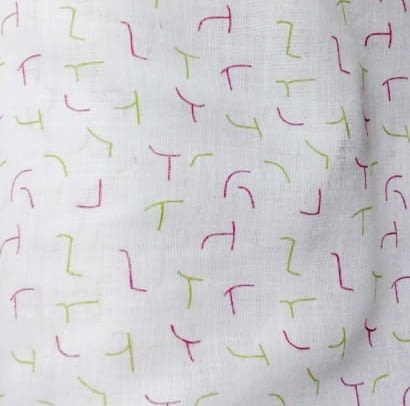 Tela Visillo lino blanco detalles verde y rosa