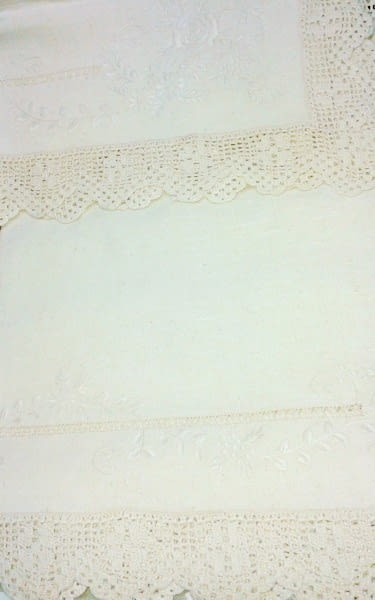 Mantelería bordada - 1