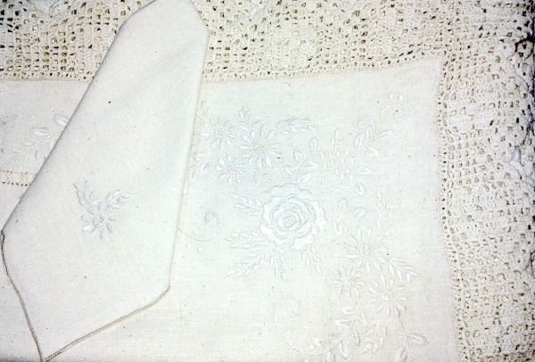 Mantelería bordada - 3