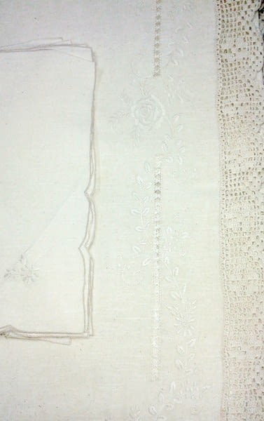 Mantelería bordada - 5