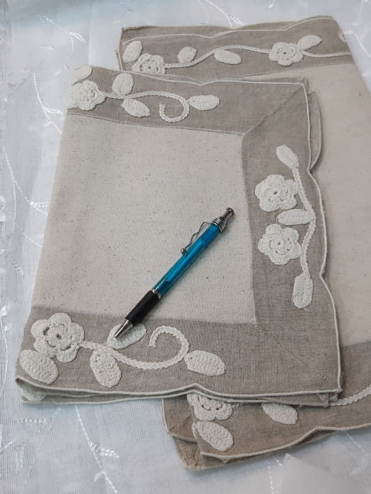 Camino de mesa Beige - 1