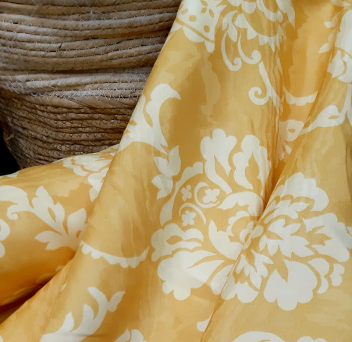 Tela Moaré flores amarillo 280 - 3