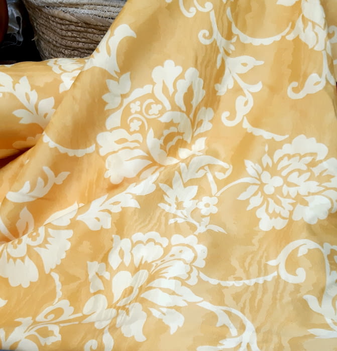 Tela Moaré flores amarillo 280 - 5