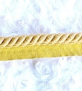 Cordón con pestaña