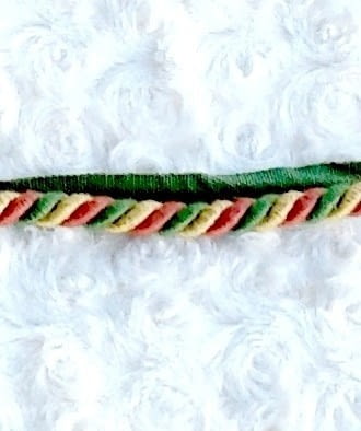 Cordón con pestaña