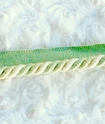 Cordón con pestaña