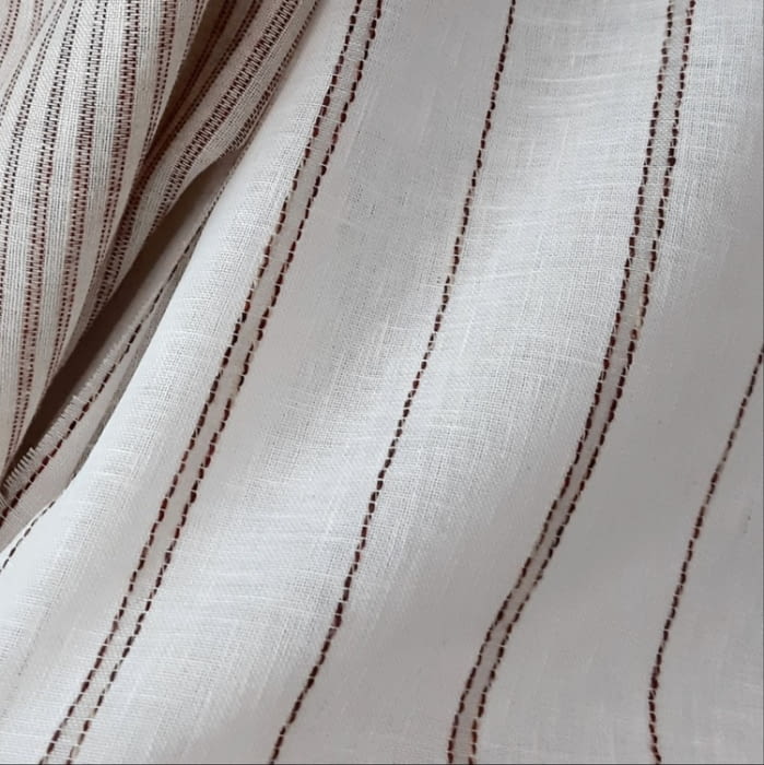 Tela Visillo Rayitas granate