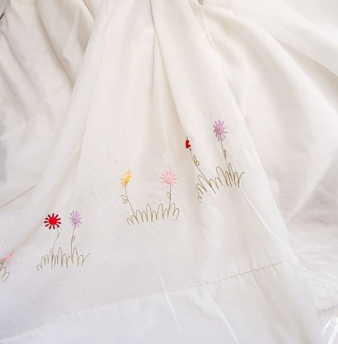 Tela Visillo flor botones - 1