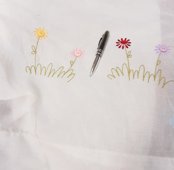 Tela Visillo flor botones - 2