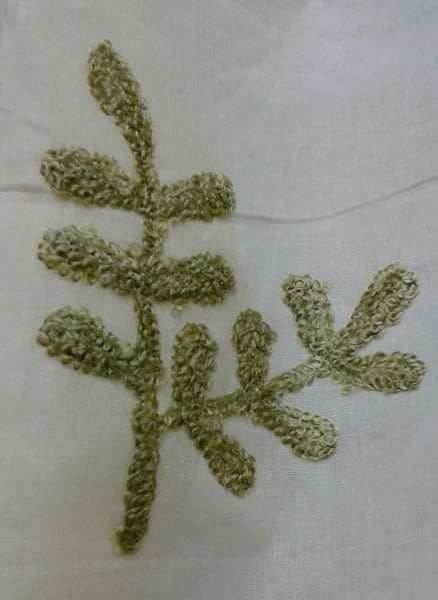 1 Visillo beige bordado verde - 2