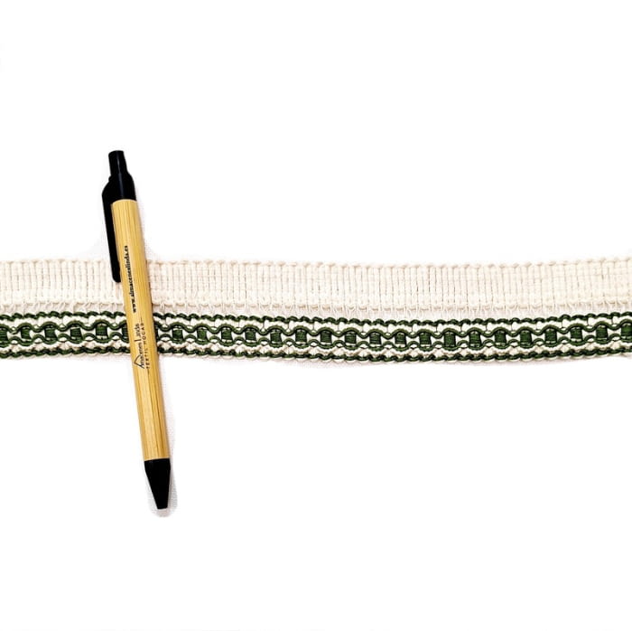 Pasamanería cruda con detalles verdes - 1