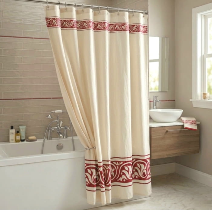 Cortina de baño de loneta greca granate