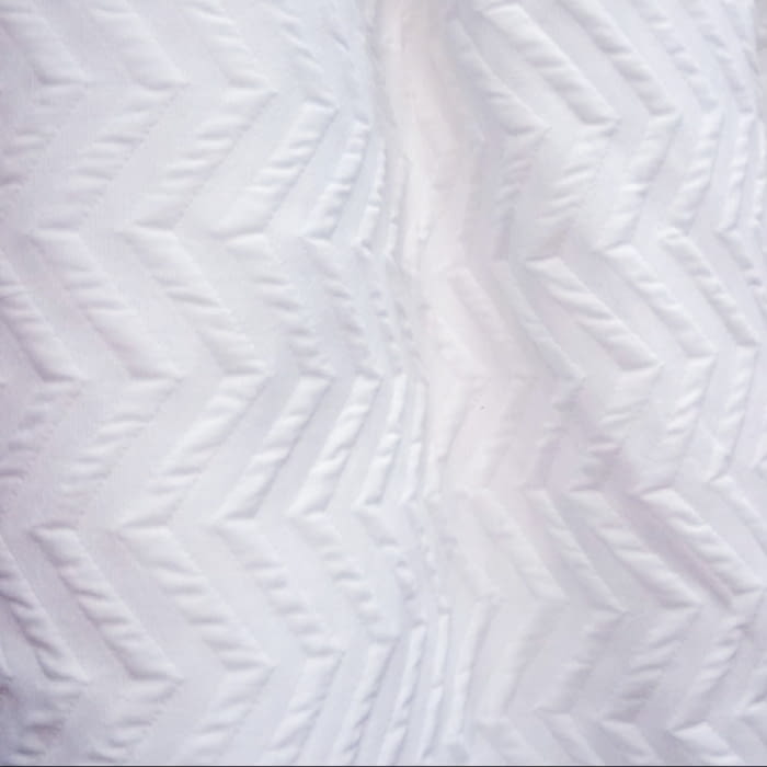 Piqué blanco zig zag